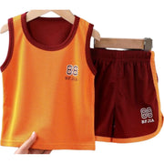 セットアップ 上下セット タンクトップ ハーフパンツ キッズ ジュニア ベビー 男の子 女の子 子供服 トップス ボトムス ノースリーブ 袖なし ラウンドネック 丸首 半ズボン メッシュ ウエストゴム ロゴ 英字 グレー ブルー カジュアル シンプル おしゃれ かわいい かっこいい スポーツ 運動 普段着 グリーン オレンジ