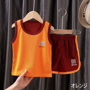 セットアップ 上下セット タンクトップ ハーフパンツ キッズ ジュニア ベビー 男の子 女の子 子供服 トップス ボトムス ノースリーブ 袖なし ラウンドネック 丸首 半ズボン メッシュ ウエストゴム ロゴ 英字 グレー ブルー カジュアル シンプル おしゃれ かわいい かっこいい スポーツ 運動 普段着 グリーン オレンジ