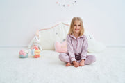 子供用パジャマ キッズ セットアップ 上下セット 2点セット ルームウェア 長袖 花柄 小花柄 フラワー 長ズボン ロングパンツ プリント ウエストゴム 春 秋 部屋着 寝間着 寝巻き トップス ボトムス 女の子 女児 こども服 子ども服 90cm 100cm 110cm 120cm 130cm ボタン