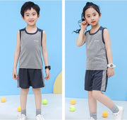 セットアップ 上下セット タンクトップ ノースリーブ ハーフパンツ 短パン キッズ ジュニア 子供 メッシュ 通気性 スポーツ カジュアル デイリー 普段使い 着回し おしゃれ かっこいい トップス ボトムス 半ズボン 男の子 女の子 ロゴ グレー ピンク グリーン パープル ブルー ワイン ネイビー