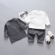 セットアップ 3点セット スーツ トップス トレーナー 長袖 長ズボン ジャケット パンツ キッズ ベビー 子供服 男の子 女の子 おしゃれ かっこいい 蝶ネクタイ ピンストライプ ポケット カジュアル フォーマル きちんと感