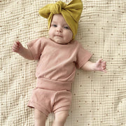 セットアップ 子供服 上下セット キッズ ベビー 男の子 女の子 半袖 カットソー Tシャツ ショートパンツ 短パン リブ ラウンドネック プルオーバー おしゃれ かわいい カジュアル デイリー 部屋着 パジャマ トップス ボトムス 子ども こども 女児 男児