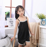 親子ペアルック ルームウェア 上下セット キャミソール ショートパンツ レディース キッズ ジュニア ベビー 子供服 お揃い 花 レース 光沢感 無地 可愛い おしゃれ 親子コーデ リンクコーデ パジャマ 部屋着 寝間着 寝巻き ナイトウェア 女の子 女性用 大きいサイズあり 夏