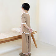 ルームウェア 部屋着 セットアップ Tシャツ ロングパンツ 長ズボン 上下セット 2点セット パジャマ キッズ ベビー 子供用 子ども用 男の子 女の子 赤ちゃん 幼児 半袖 丸首 ラウンドネック クルーネック プルオーバー ゴムウエスト 無地 シンプル カジュアル ラフ 春 夏