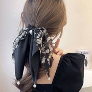 シュシュ 2個セット レディース 女性 ヘアアクセサリー リボン サテン調 シフォン フェイクパール ロングリボン 無地 まとめ髪 ヘアアレンジ きれいめ 上品 おしゃれ かわいい プレゼント 贈り物 プチギフト