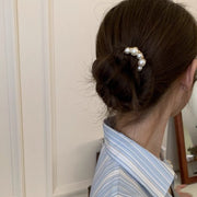 ヘアアクセサリー 2点セット レディース 女性 大人女子 パール調 カチューシャ Uピン ラインストーン 髪飾り 結婚式 ブライダル 成人式 卒業式 発表会 謝恩会 パーティー フォーマル 上品 おしゃれ