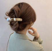 ヘアアクセサリー 2点セット レディース 女性 大人女子 カチューシャ ラインストーン ヘアクリップ パール調 アーチ 髪飾り 結婚式 フォーマル パーティー 謝恩会 上品 かわいい おしゃれ