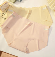 ショーツ スタンダード シームレス 単品 パンツ パンティー レディース 女性 下着 インナー 響かない ウェーブ シンプル 無地