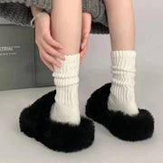 靴下 クルーソックス レディース 女性 くつ下 ソックス リブ 無地 ショート丈 くしゅくしゅ かわいい おしゃれ シンプル ルーズ 女子 白 黒 グレー