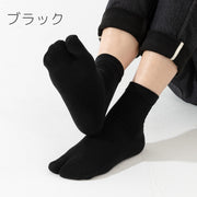 足袋ソックス クルーソックス メンズ レディース 男性用 女性用 靴下 くつ下 2本指 滑り止め 無地 単色 シンプル 白 黒 ホワイト ブラック カジュアル 普段遣い 男女兼用 ユニセックス