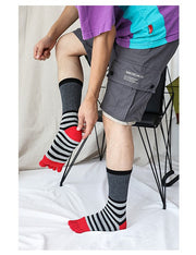 五本指ソックス ロングソックス メンズ 男性 靴下 くつ下 ロング丈 膝下丈 裾リブ 総柄 ボーダー しましま カラフル レインボー カジュアル ポップ かわいい キュート おしゃれ 秋 冬