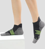 スポーツソックス アンクルソックス ショート 足首 くるぶし丈 レディース メンズ 靴下 通気性 吸汗 滑り止め スニーカーイン