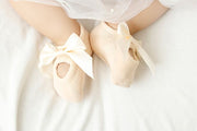 子供用アンクレットソックス 3足セット アンクルストラップ靴下 くつ下 ベビー 赤ちゃん キッズ 子ども 滑り止め 防滑加工 ショート 短め アンクル丈 くるぶし丈 甲開き 脱げにくい 通気性 伸縮性 蒸れにくい コサージュ リボン かわいい おしゃれ 普段使い おめかし お出かけ お呼ばれ 外出 インドア アウトドア 屋外 室内 春 夏 秋 冬 男の子 女の子 乳幼児 新生児