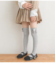 ニーハイソックス オーバーニーソックス ハイソックス キッズ ベビー 赤ちゃん 子供 女の子 ガールズ 靴下 くつ下 ソックス ひざ上 リボン かわいい 可愛い おしゃれ シンプル 発表会 お出かけシーン