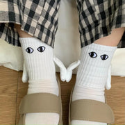 靴下 クルーソックス レディース メンズ カップル お揃い ペアルック マグネット 磁気吸引 目玉 手をつなぐ かわいい 面白い