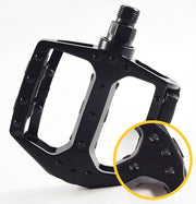 自転車ペダル フラットペダル 左右 セット 1対 ペア 2個セット サイクリングペダル ママチャリ ロードバイク マウンテンバイク 交換用 予備 反射材付き シンプル 定番 ベーシック 黒 橙