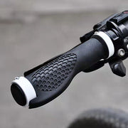 ハンドルグリップ 自転車用 2個セット ハンドルカバー 取り付け簡単 滑り止め 保護 耐摩耗 交換用 ロードバイク マウンテンバイク クロスバイク ママチャリ 自転車用パーツ 自転車アクセサリー