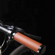 自転車 ハンドルカバー ハンドルグリップ 1ペア 左右セット エンドキャップ付き フェイクレザー レザー調 ロックオン ストレート クロスバイク マウンテンバイク アレンジ シンプル カジュアル アウトドア スポーツ