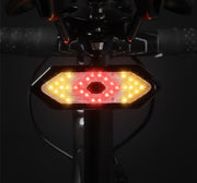 テールライト 自転車 テールランプ 方向指示器 サイクルライト USB 充電式 リモコン ウインカー LED 防水 自転車アクセサリー 夜間 光る ベルト付き リチウム サイクリング 登山 アウトドア ランニング ジョギング シンプル 取り付け簡単