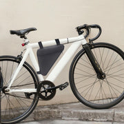 自転車バッグ フレームバッグ トライアングルバッグ 三角型 自転車アクセサリー 車体装着バッグ 防水 面ファスナー 簡単取り付け 工具入れ ポーチ サイクリング スマホ入れ お財布入れ 鍵 キー 収納 シンプル おしゃれ かっこいい スリム 小物入れ ブラック レッド ブルー