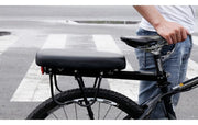 自転車用 荷台 キャリア PUレザー 厚手クッション ソフト 柔らかい 衝撃吸収 リア 後付け ボルト固定式 無地 ブラック 黒