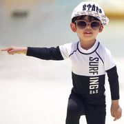 ラッシュガード 水着 スイムウェア スイムスーツ セパレート 長袖トップス ロングパンツ 子供用 キッズ ベビー ジュニア 男の子 女の子 男女兼用 ロゴ 英字 バイカラー 日よけ対策 おしゃれ かっこいい かわいい マリンスポーツ サーフィン ボディーボード 水遊び プール 海 ビーチ 旅行 ユニセックス