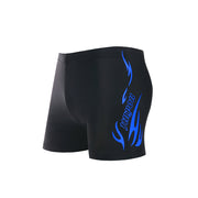 水着 帽子 2点セット メンズ スイムウェア パンツ スパッツ ショート丈 ボクサー型 ボックス型 キャップ 競泳 水泳 フィットネス 大きいサイズ 通気性 速乾性 伸縮性 ジム スイミング 練習用 海水浴 レジャー プール ビーチ スポーツ かっこいい おしゃれ プリント ロゴ 英字 炎 ファイヤー ファイアー 海パン 短パン 男性 大人用 ブルー レッド