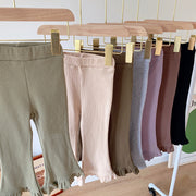 レギンス スパッツ 10分丈 キッズ 子供 女の子 レッグウェア ボトムス フレア フリル ウエストゴム ギャザー 単色 無地 ベーシック 定番 シンプル カジュアル かわいい ひらひら おしゃれ ガーリー キュート ヘビロテ 着回し 緑 黒 紫 ベージュ 茶