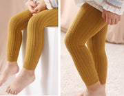 リブレギンス ベビーレギンス キッズレギンス 子供服 キッズ服 ベビー服 男女兼用 レギンス ボトムス ロングパンツ パンツ ズボン 長ズボン スパッツ 9分丈 九分丈 リブ ニット 無地 シンプル 可愛い かわいい カジュアル 春 秋 冬 防寒 子供 こども キッズ ベビー 赤ちゃん 男の子 女の子 幼児