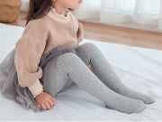 タイツ キッズ 子ども ベビー 赤ちゃん 女の子 レッグウェア ファッション小物 ケーブル編み あったか 暖かい 防寒 かわいい シンプル おしゃれ 着回し ヘビロテ お出かけ 通園 デイリー フォーマル 白 黒 ピンク 黄 灰