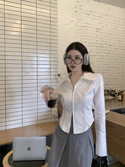 シャツ 長袖 レディース 女性 婦人服 トップス 前開き ファスナー チャック レギュラーカラー 角襟 タイト 細身 おしゃれ かわいい カジュアル 単色 無地 白