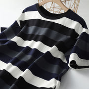 Tシャツワンピース カットソーワンピース チュニック レディース 女性 ショート丈 ミニ丈 プルオーバー 半袖 丸首 ラウンドネック クルーネック 総柄 ボーダー しましま モノトーン ブラック ホワイト シンプル カジュアル おしゃれ 可愛い キュート ガーリー フェミニン 春 夏