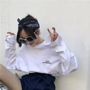 チュニック カットソー ロングTシャツ レディース 女性 トップス 長袖 クルーネック 英字ロゴ ビッグシルエット オーバーサイズ カジュアル お洒落 可愛い 着回し力 お出かけ 普段使い ヘビロテ 女子力アップ