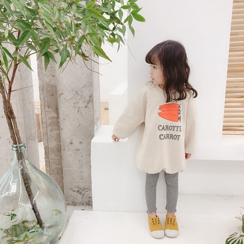 トレーナー チュニック ロング丈 長袖 ラウンドネック プルオーバー 子供服 キッズ トップス 薄手 パイピング加工 プリント ニンジン 人参 カジュアル 可愛い かわいい 女の子 男の子 女児 男児 子ども服 こども服 80cm 90cm 100cm 110cm 120cm