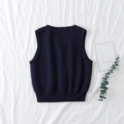ベスト ニット 前開き キッズ 子供服 男の子 女の子 チョッキ Vネック ロゴ 刺繍 ボタン 男女兼用 おしゃれ 可愛い 無地 式服 通園 通学 通学着  80 90 100 110 120 130 140 ブラック ネイビー 入学式 卒業式 結婚式 発表会
