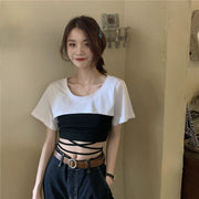 カットソー スーパークロップドトップス ボレロトップ レディース 女性 半袖 丸首 ラウンドネック プルオーバー ショート丈 マイクロミニ丈 重ね着用 無地 ブラック ホワイト シンプル かわいい キュート クール かっこいい おしゃれ 春 夏 秋