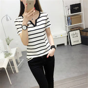 カットソー Tシャツ 半袖 レディース ボーダー しましま キーネック スキッパー 大きいサイズ有 トップス おしゃれ 定番 カジュアル デイリー シンプル 普段使い 着回し モノトーン ベーシック 大人可愛い 女性用 婦人用 黒 白 ブラック ホワイト