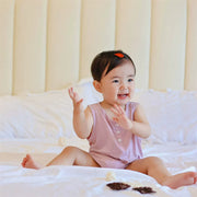 ロンパース カバーオール ノースリーブ タンクトップ 袖なし ベビー 赤ちゃん 男の子 女の子 子供 キッズ ボディスーツ つなぎ ラウンドネック 丸首 無地 単色 スナップボタン シンプル かわいい 部屋着 下着 肌着 春夏 薄手
