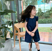 オールインワン つなぎ キッズ ベビー 子供 女の子 ノースリーブ 肩フリル ウイングショルダー 膝丈 ショートパンツ 無地 シンプル カジュアル おしゃれ かわいい お出かけ 女児 子ども こども 子供服