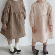 ワンピース 子供服 キッズ ベビー 女の子 長袖 フレア ラウンドネック 丸首 ギャザー ナチュラル ふんわり ひざ丈 袖ゴム おしゃれ かわいい 無地 単色 カジュアル お出かけ 子ども こども 女児 女子