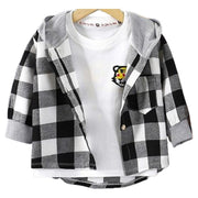 パーカー キッズ ジュニア 子ども用 子供用 子供服 女の子 男の子 トップス 上着 長袖 ロングスリーブ 重ね着風 フェイクレイヤード フェイクツーピース 袖リブ 前ボタン 前開き 総柄 チェック シンプル カジュアル 可愛い キュート ポップ おしゃれ 春 秋