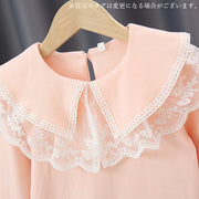 カットソー キッズ ジュニア 子供服 子ども服 女の子 トップス 長袖 丸首 ラウンドネック 袖ゴム 背中ボタン フリル レース 襟付き 無地 ホワイト ピンク シンプル 可愛い キュート ガーリー 春 秋