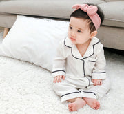 パジャマ風ロンパース ロンパース カバーオール ルームウェア パジャマ 子供服 ベビー 赤ちゃん 新生児 女の子 男の子 襟付き ポケット ボタン アニマル レモン イチゴ 長袖 かわいい おしゃれ シンプル 部屋着 出産祝い プレゼント