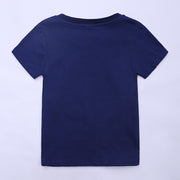 Tシャツ カットソー 半袖 キッズ ベビー 子ども トップス 子供服 ラウンドネック 丸首 ウェッジスリーブ プリント 恐竜 ソリッドカラー ネイビー ブルー シンプル カジュアル かわいい おしゃれ かっこいい 着回し 合わせやすい 男の子 女の子 ガールズ ボーイズ 幼児 園児 小学生 春 夏 秋 冬 おめかし お出かけ 外出 公園 外遊び 普段着