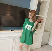 Tシャツワンピース 半袖 5分袖 レディース ロングTシャツ ミニ丈 膝上 Aライン リボン チュニック オープンショルダー 肩開き 肩出し ゆったり 体系カバー トップス プルオーバー 英字 ロゴプリント ラウンドネック S M L XL 2XL 3XL カジュアル おしゃれ カラバリ ブラック グリーン イエロー ホワイト オレンジ