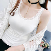 キャミソール タンクトップ レディース 女性 婦人服 トップス インナー レース Uネック ノースリーブ シンプル 着回し ヘビロテ かわいい 上品 きれいめ おしゃれ 黒 白 灰