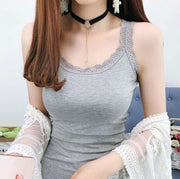 キャミソール タンクトップ レディース 女性 婦人服 トップス インナー レース Uネック ノースリーブ シンプル 着回し ヘビロテ かわいい 上品 きれいめ おしゃれ 黒 白 灰