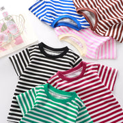 Tシャツ カットソー 半袖 キッズ 子供服 男の子 女の子 トップス ラウンドネック ボーダー柄 女児 男児 かわいい おしゃれ 定番 シンプル カジュアル お出かけ 部屋着 通学 遊び着