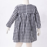 子ども用 子ども服 キッズ服 ベビー服 ワンピース 長袖 短め ショート丈 ミニ丈 ラウンドネック フリル フレア風 ギンガムチェック 黒 ブラック レッド 赤 可愛い 女の子 ガーリー 春 夏 秋 カントリーチック 森ガール ナチュラル オシャレ お出掛け お散歩 80 85 90 100 110 プレゼント ギフト オソロイコーデ ふたごコーディネート