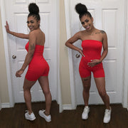 オールインワン レディース 女性 婦人 トップス ショートパンツ 短パン オフショルダー ノースリーブ 袖なし 一体化 セクシー 大人女子 無地 単色 シンプル